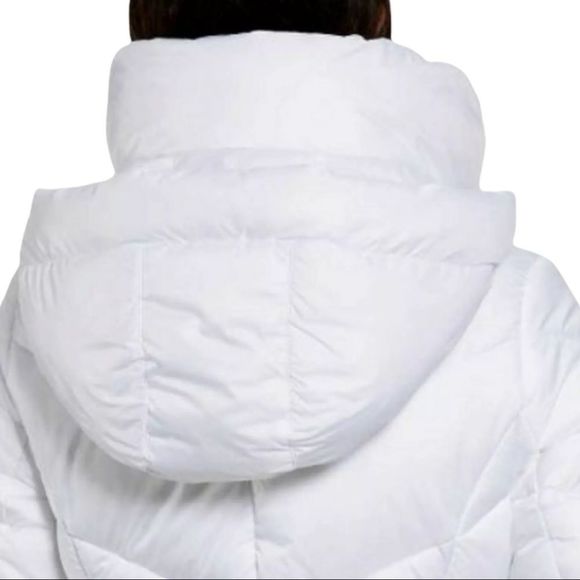 Madden NYC White Puffer Coat - Picture 8 of 14